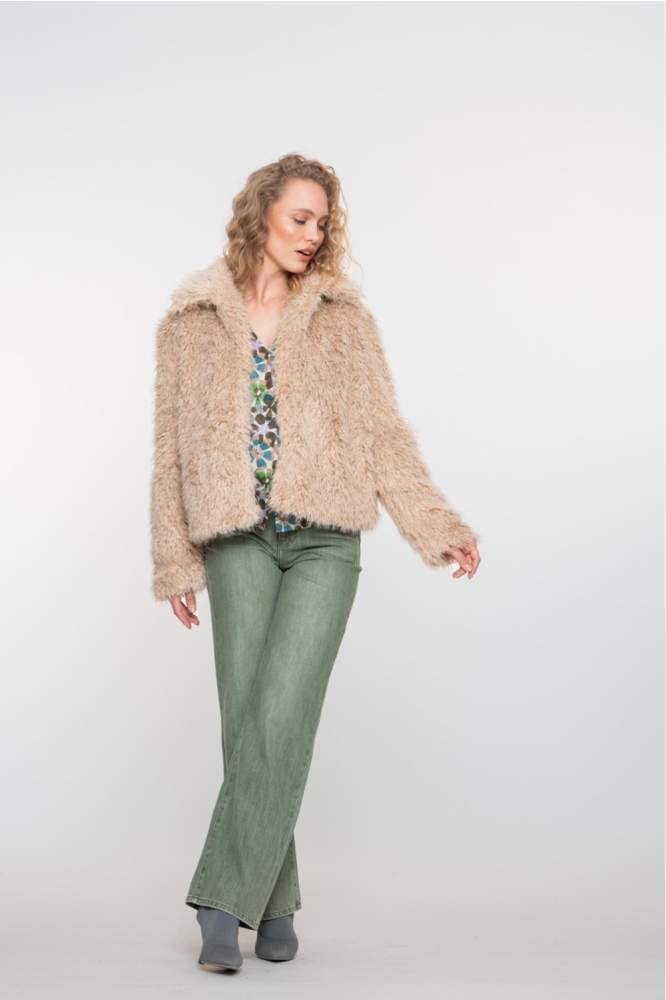 SHORT HAIRY JACKET 58563 19 721 Light Sand